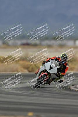 media/Nov-15-2025-Race Pace (Sat) [[8de605a2d8]]/Non Verified Riders (1st 20 Minutes)/Turn 4 (1010am)/